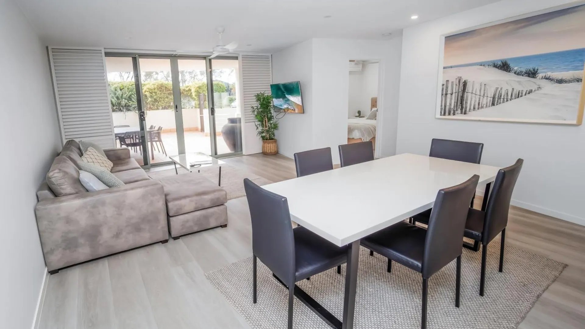 ביירון ביי Bay Royal Apartments