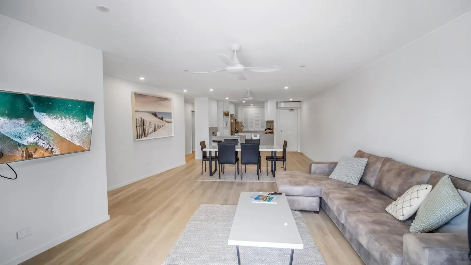 ביירון ביי Bay Royal Apartments מלון דירות ביירון ביי